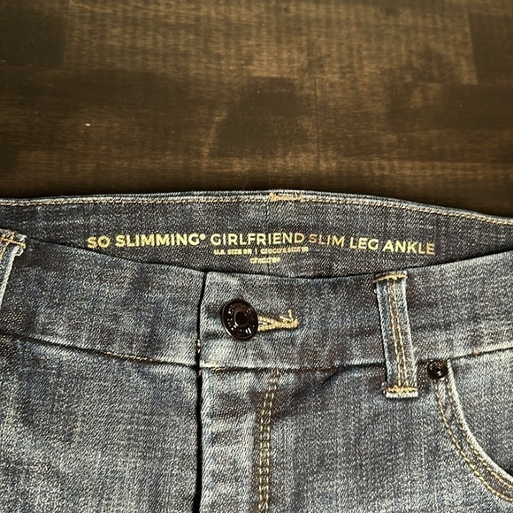 Chicos So Slimming Girlfriend Slim Leg Ankle Beaded Leg Size 8R - Picture 4 of 7